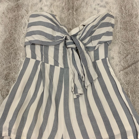 Multiple tops - Picture 6 of 12